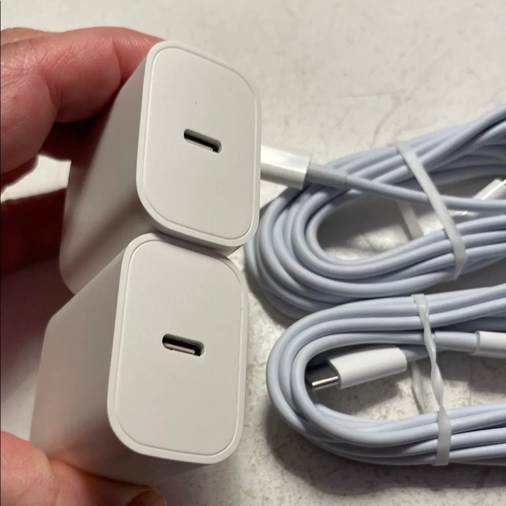 White iPhone Charger 2 wires n 2 charger ports